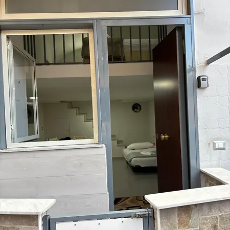 ベッド・アンド・ブレックファスト Lovely House 4*