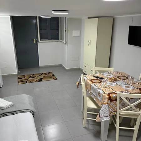 Lovely House 4* ナポリ