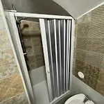 Lovely House 4*