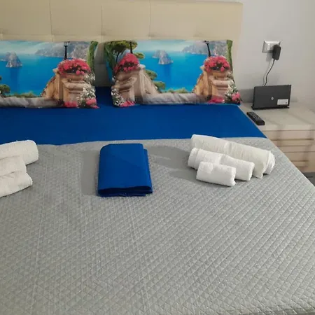 Lovely House 4* Napels