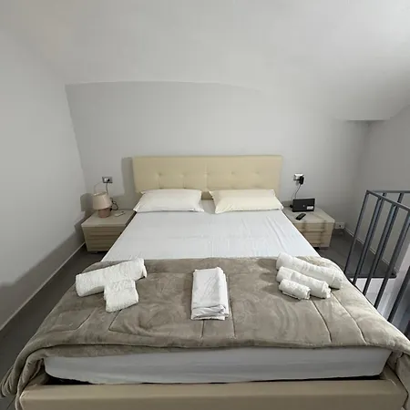 Bed & Breakfast Lovely House